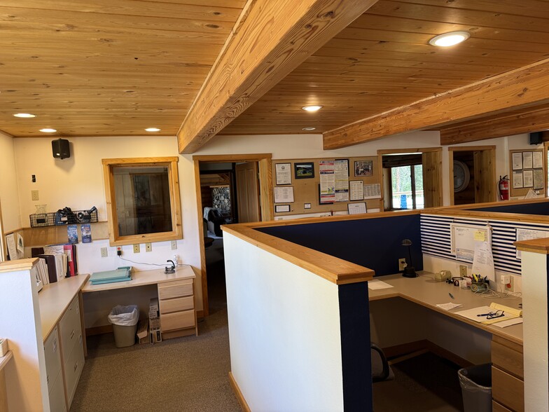 More Photos Of 503 State Rte 20, Winthrop Flex For Lease