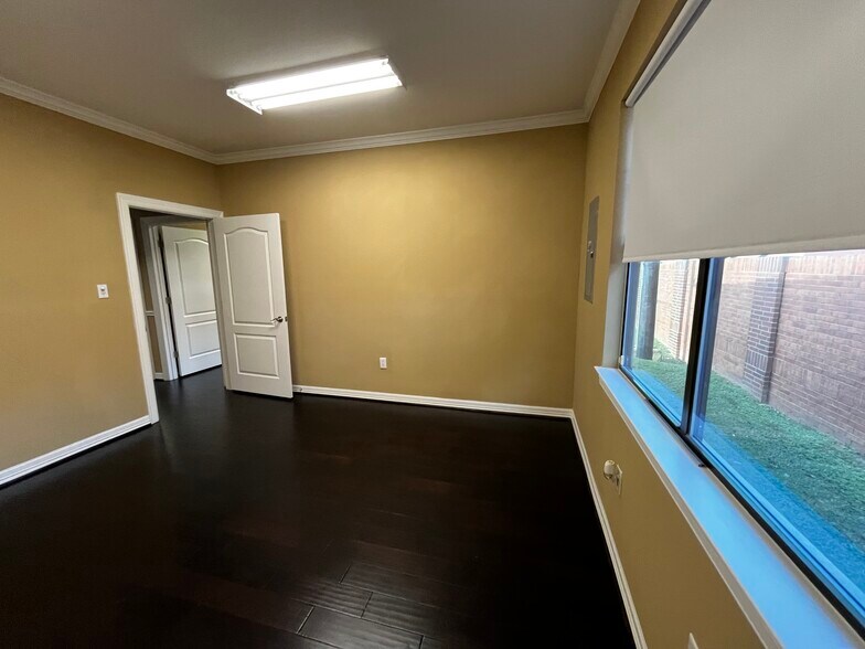 More Photos Of 4502 Riverstone Blvd, Missouri City Medical For Lease