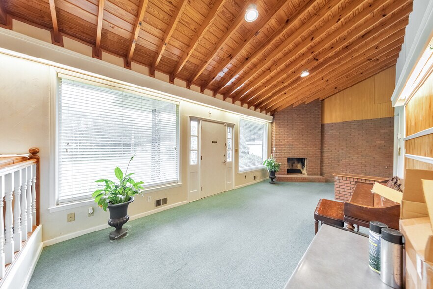More Photos Of 3289 Powder Springs Rd, Powder Springs Warehouse For Lease