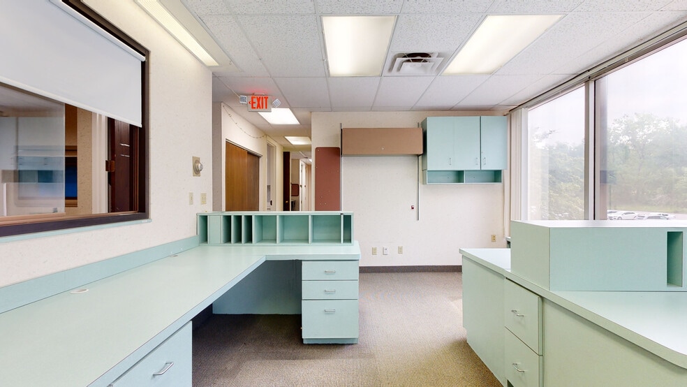 More Photos Of 26300 Euclid Ave, Cleveland Office For Lease