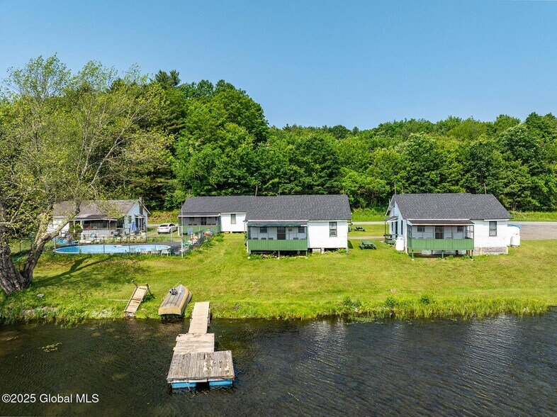 More Photos Of 4140 County Route 48, Argyle Specialty For Sale