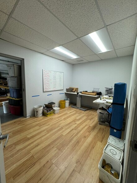 More Photos Of 3111 Fortune Way, Wellington Warehouse For Lease