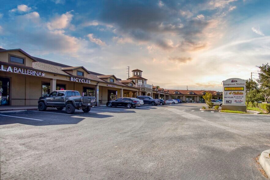 More Photos Of 351-355 N Ronald Reagan Blvd, Longwood Restaurant For Sale