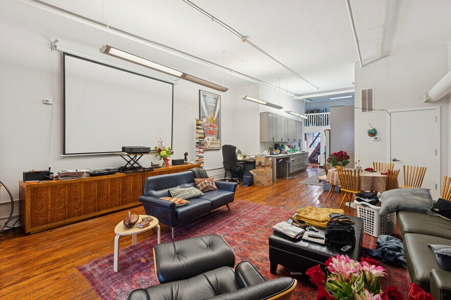 More Photos Of 215 Church St, Philadelphia Office Residential For Sale