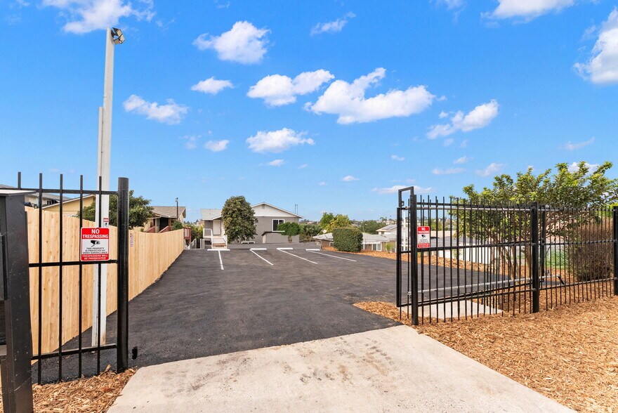 More Photos Of 320 Willie James Jones Ave, San Diego Apartments For Sale