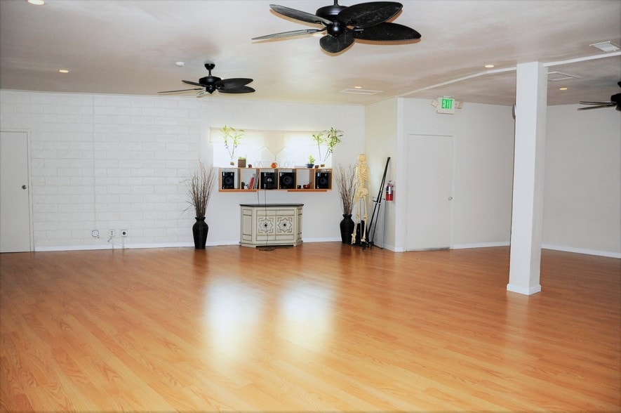 More Photos Of 589 Mendocino Ave, Santa Rosa Storefront Retail Office For Sale