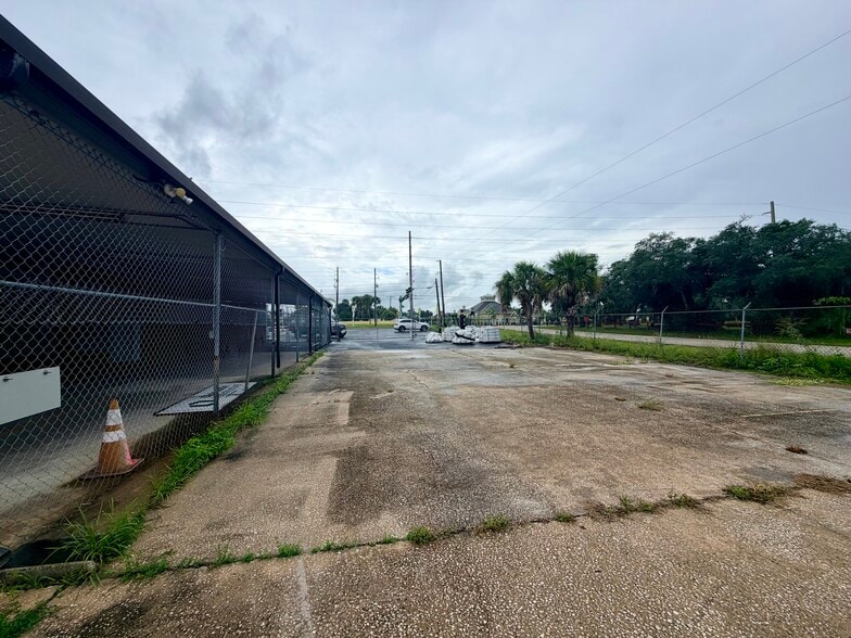 More Photos Of 798 Clearlake Rd, Cocoa Industrial For Lease