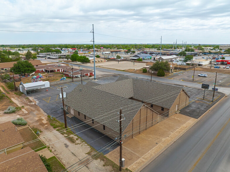 More Photos Of 1001 Austin St, Midland Religious Facility For Sale