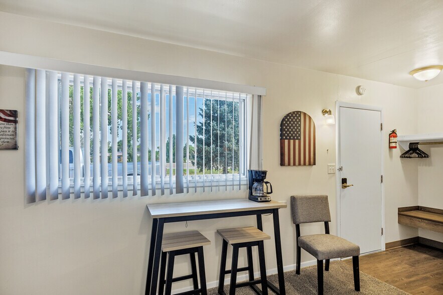 More Photos Of 808 Caribou St, Simla Hospitality For Sale