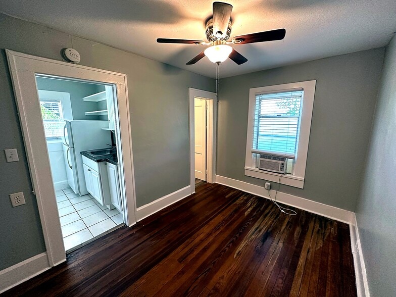 More Photos Of 619 Kirkwood Ter N, Saint Petersburg Apartments For Sale