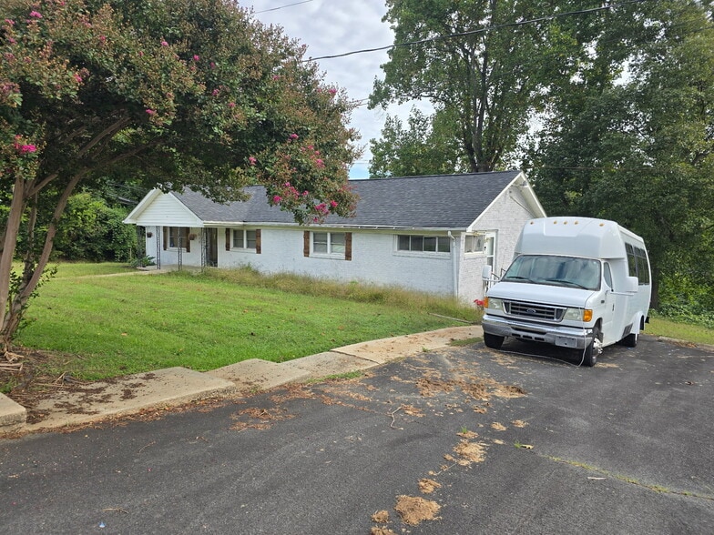 More Photos Of 517 Pleasant Ave, Kannapolis Religious Facility For Sale