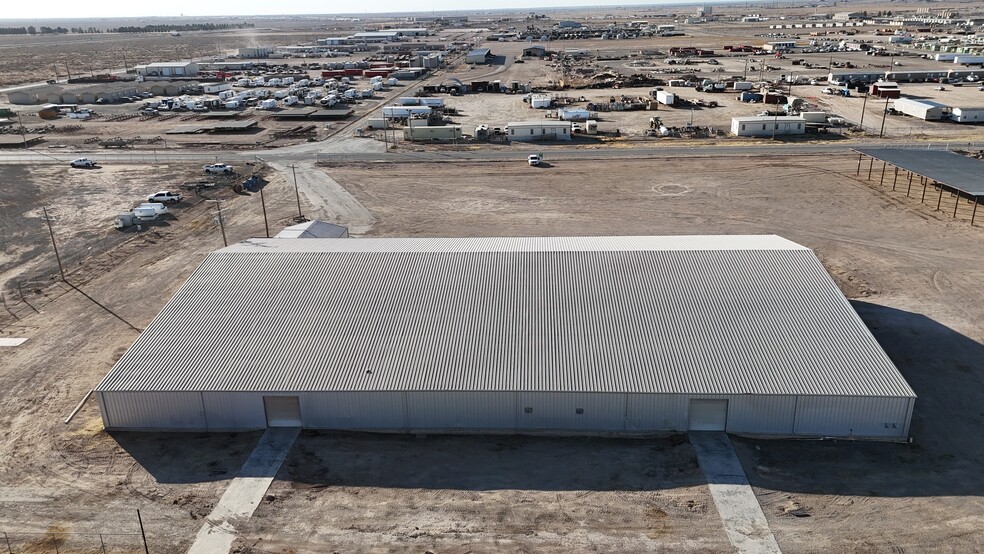 More Photos Of 2086 Oil Mill Rd, Pecos Warehouse For Lease