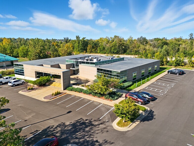 More Photos Of 4840 N River Blvd NE, Cedar Rapids Office For Lease