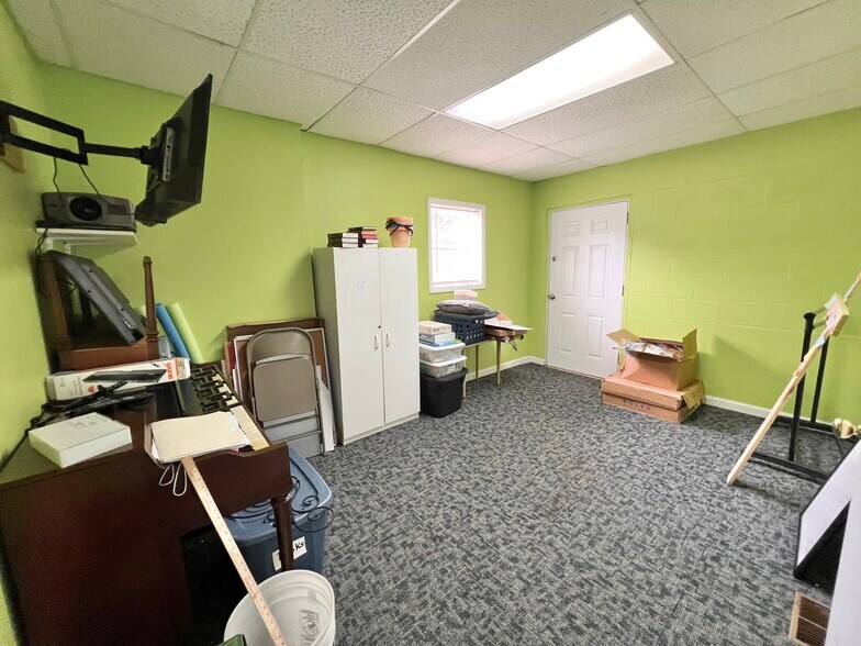 More Photos Of 703 N Main St, LaFayette Religious Facility For Sale