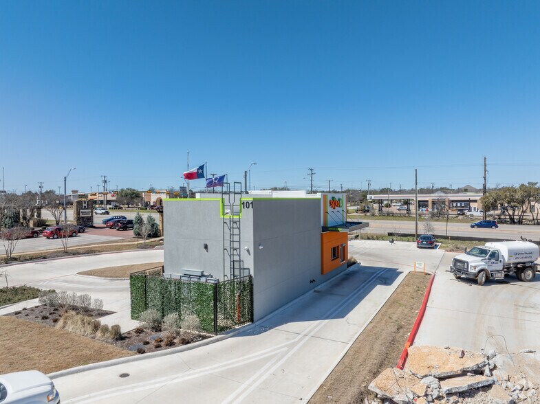 More Photos Of 101 Deer Ridge Dr, Round Rock General Retail For Lease