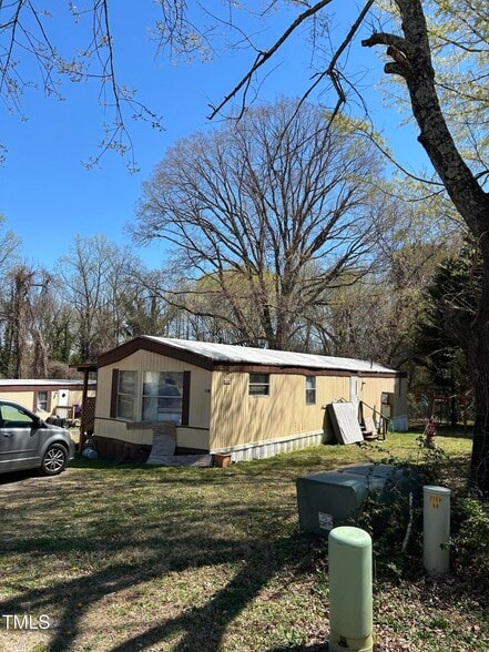 More Photos Of 309 37th St SW, Hickory Manufactured Housing Mobile Home Park For Sale