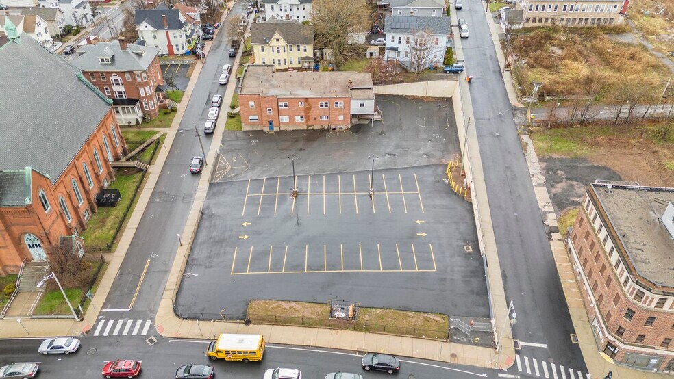 More Photos Of 19 Goodwill Ave, Meriden Specialty For Sale