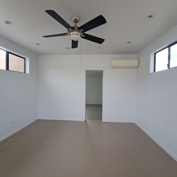 More Photos Of 51607 29 Palms Hwy, Morongo Valley Storefront For Lease