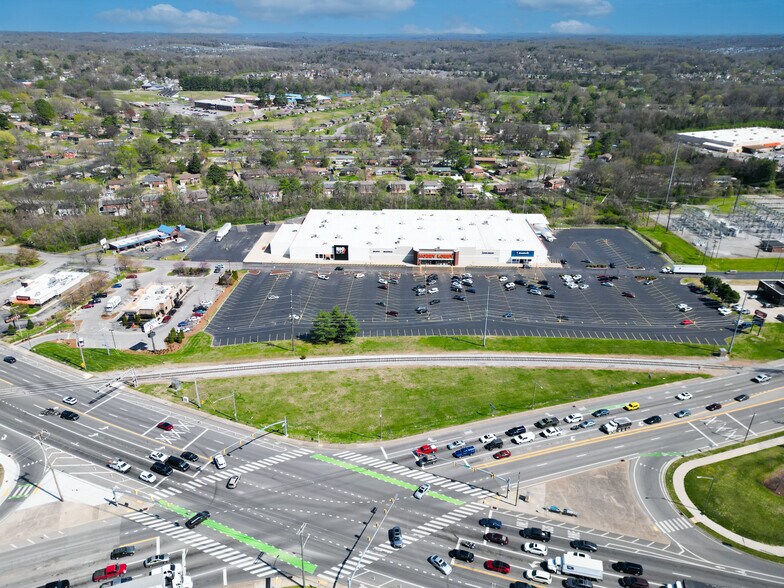 More Photos Of 4101-4109 Lebanon Pike, Hermitage Unknown For Lease