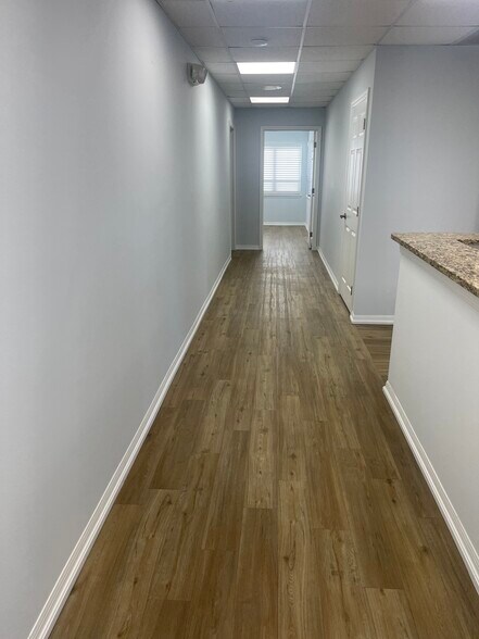 More Photos Of 12640 World Plaza Ln, Fort Myers Medical For Sale