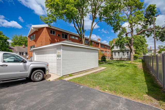 More Photos Of 422 W Wesley St, Wheaton Office For Sale