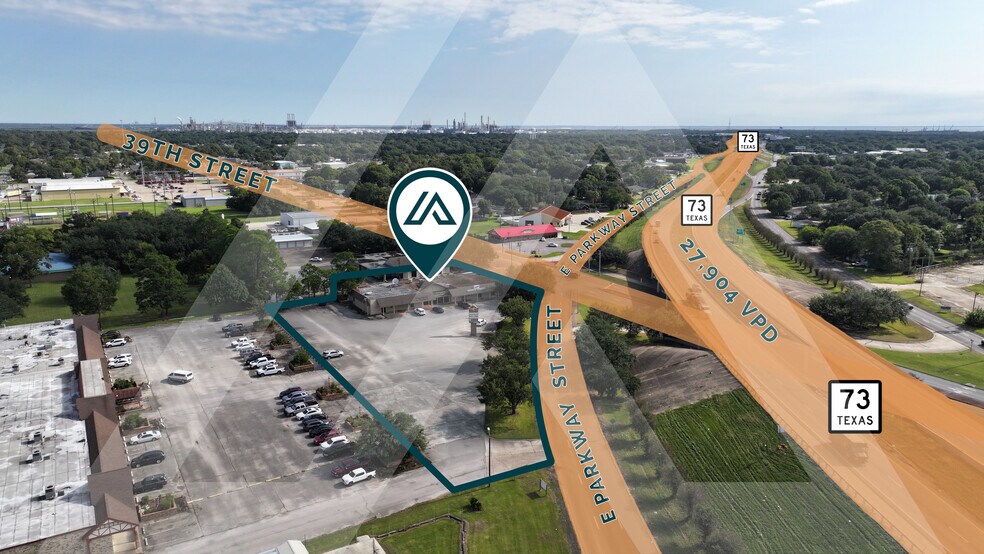 More Photos Of 5601 E Parkway St, Groves General Retail For Sale