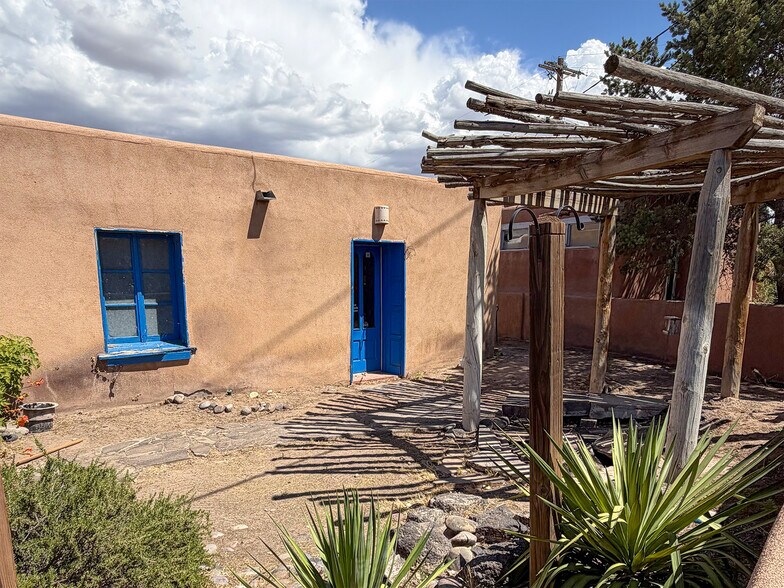 More Photos Of 4650 Corrales Rd, Corrales Medical For Sale