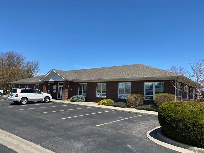 Primary Photo Of 2020 Terry St, Longmont Office For Lease