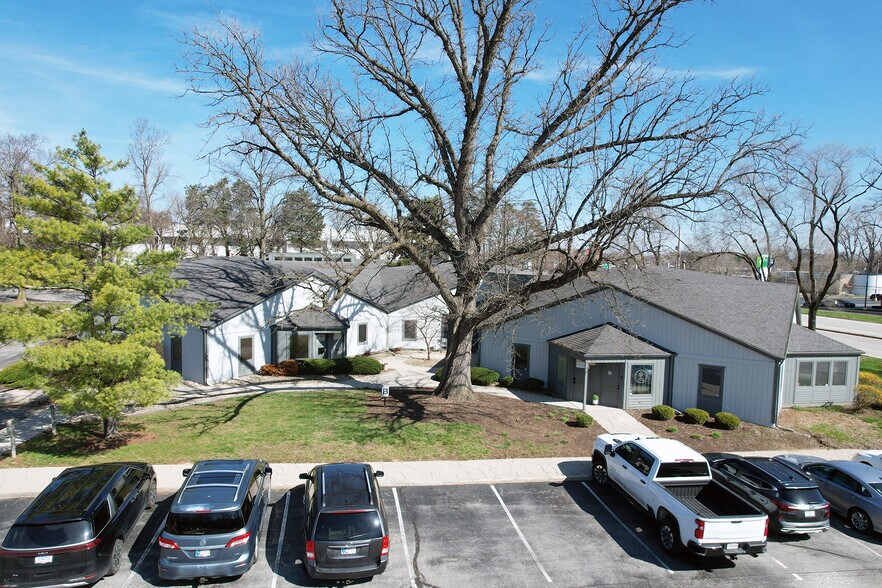 More Photos Of , Indianapolis Office For Sale