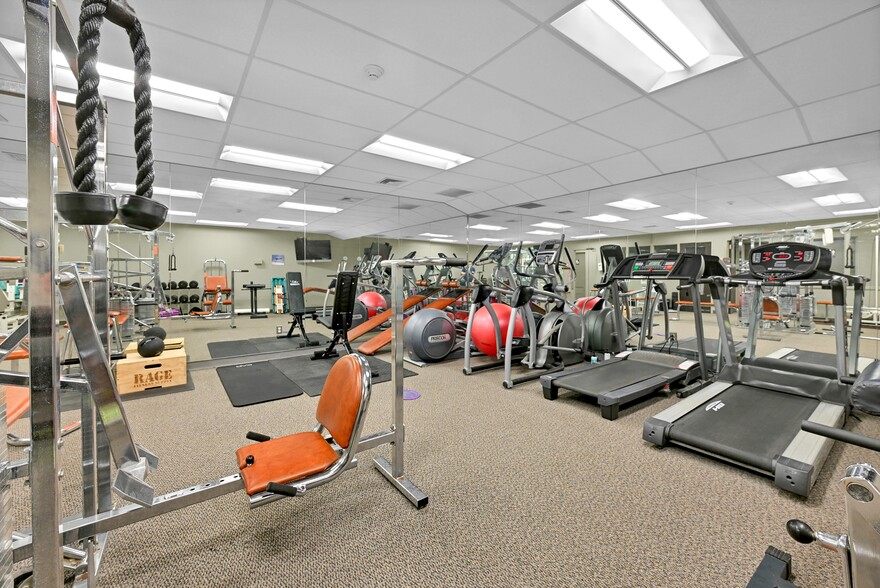 More Photos Of 90 Grove St, Ridgefield Medical For Sale