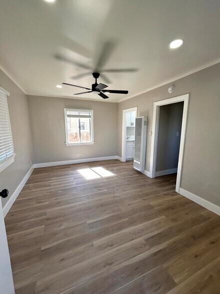 More Photos Of 1041-1045 Gulf Ave, Wilmington Apartments For Sale