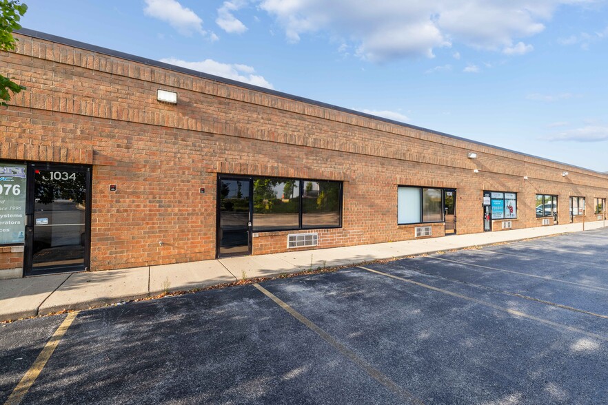 Primary Photo Of 1032 W Devon Ave, Elk Grove Village Warehouse For Sale