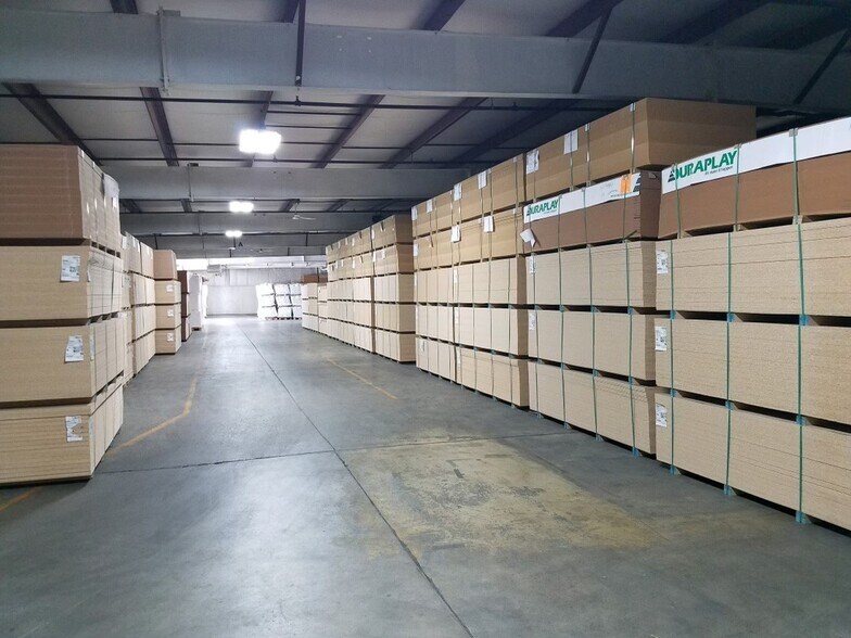 More Photos Of 2130 Industrial Park Rd, Ferdinand Warehouse For Lease