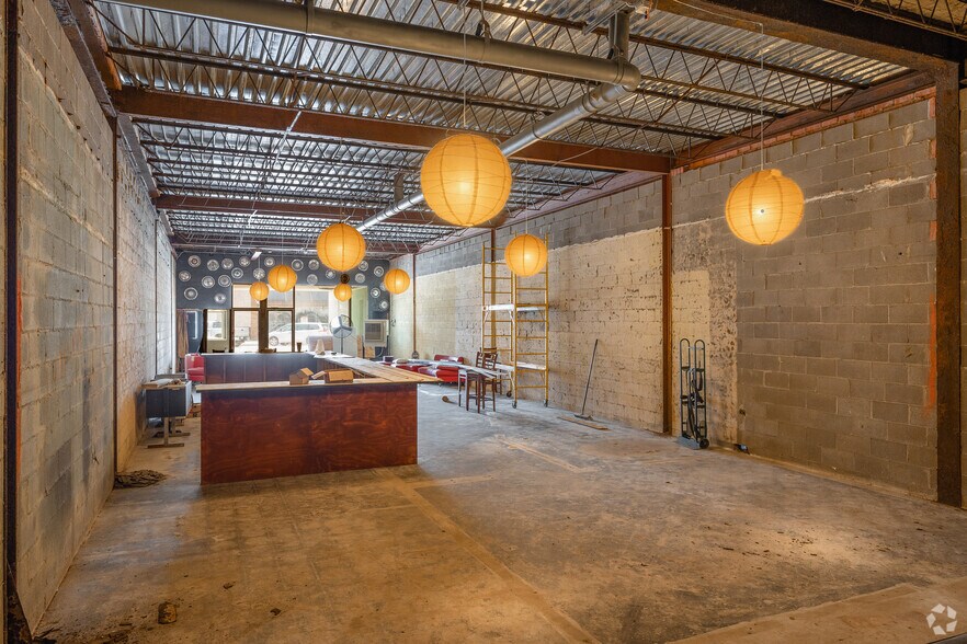 More Photos Of 502-514 6th St N, Texas City General Retail For Sale