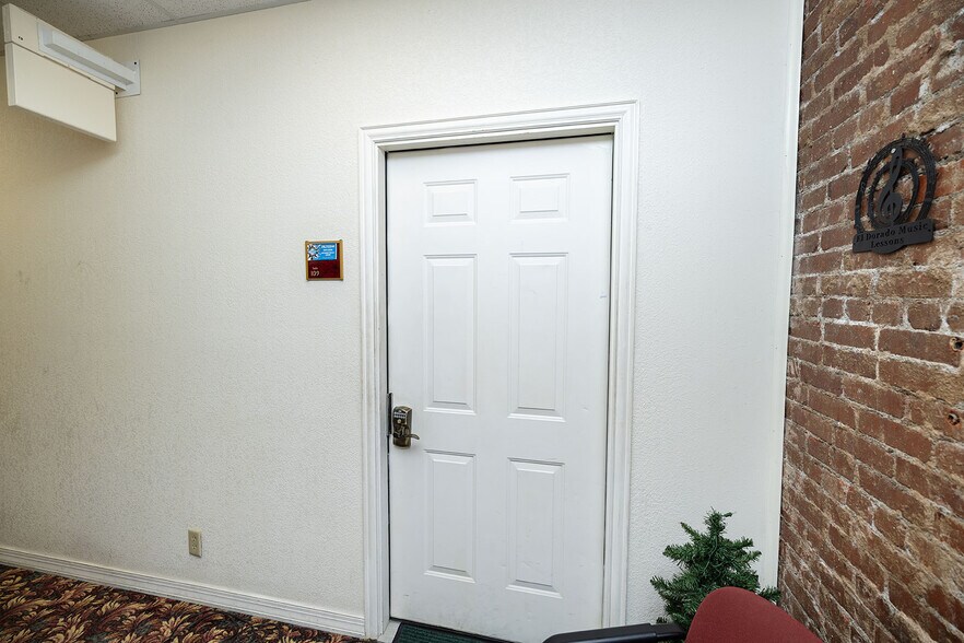 More Photos Of 116 W Pine Ave, El Dorado Office Residential For Sale