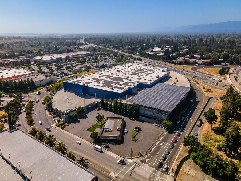 More Photos Of 2340 Cooley Ave, East Palo Alto Land For Sale