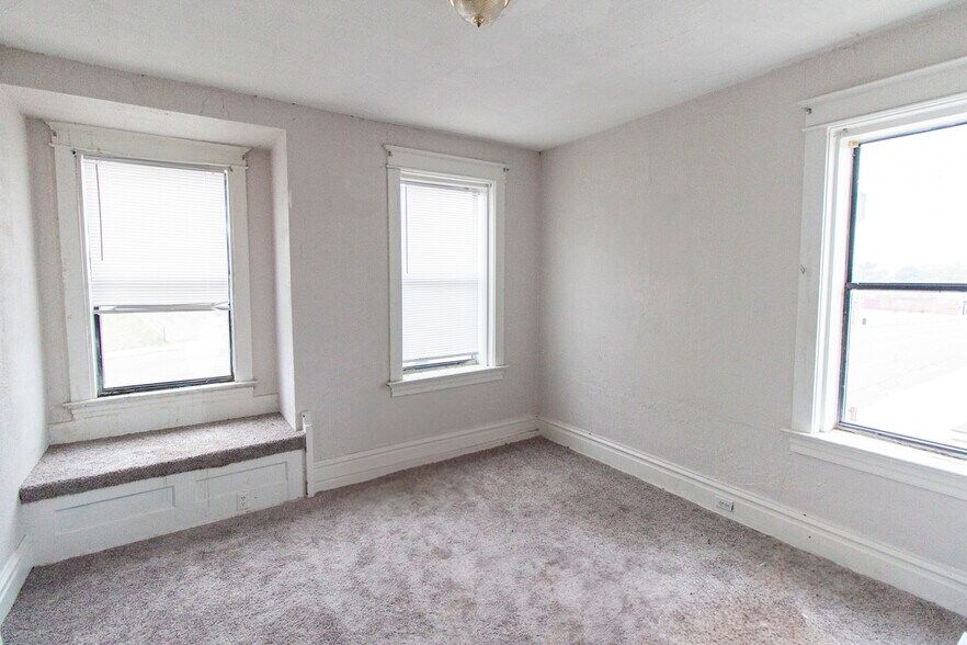 More Photos Of 5003-5005 Gravois Ave, Saint Louis Storefront Retail Residential For Lease
