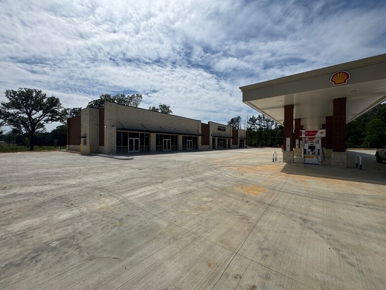 Primary Photo Of 701 Airport rd, Flowood Storefront For Lease