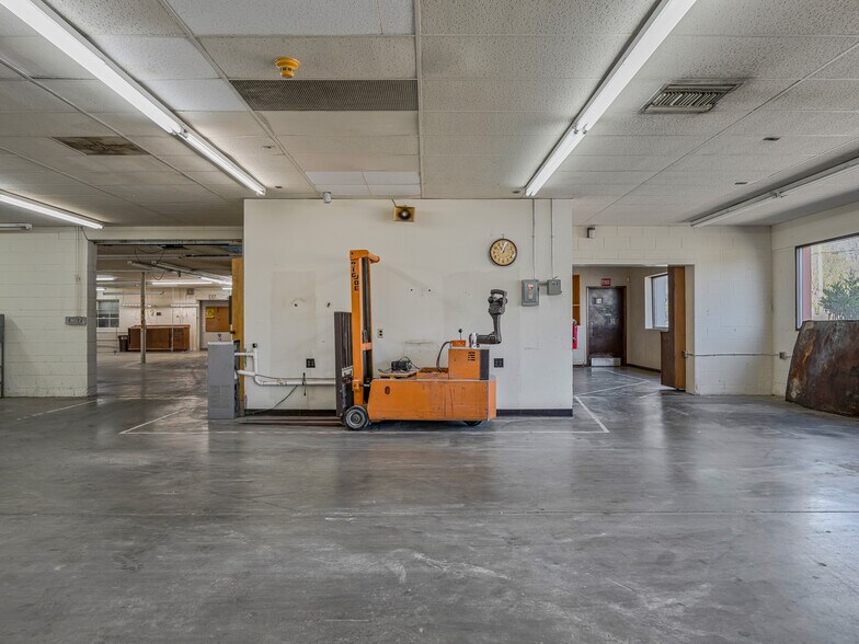 More Photos Of 544 Haywood Rd, Asheville Light Distribution For Sale