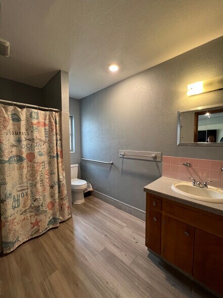 More Photos Of 101 Emily Ln, Brandon Office Residential For Lease