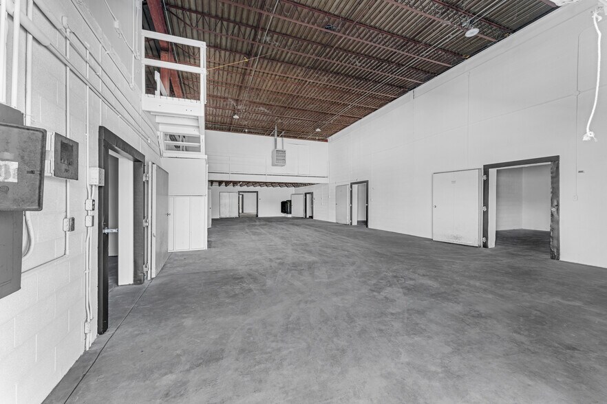 More Photos Of 1212 Peeples St, Chattanooga Warehouse For Sale