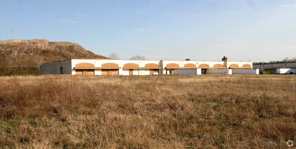 Primary Photo Of 611-621 Republic Cir, Birmingham Warehouse For Lease