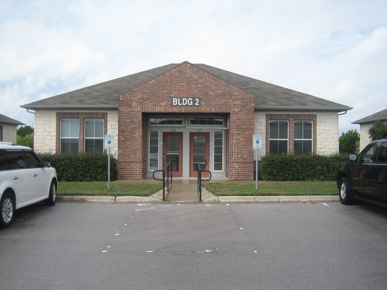 More Photos Of 5411 Williams Dr, Georgetown Office For Lease