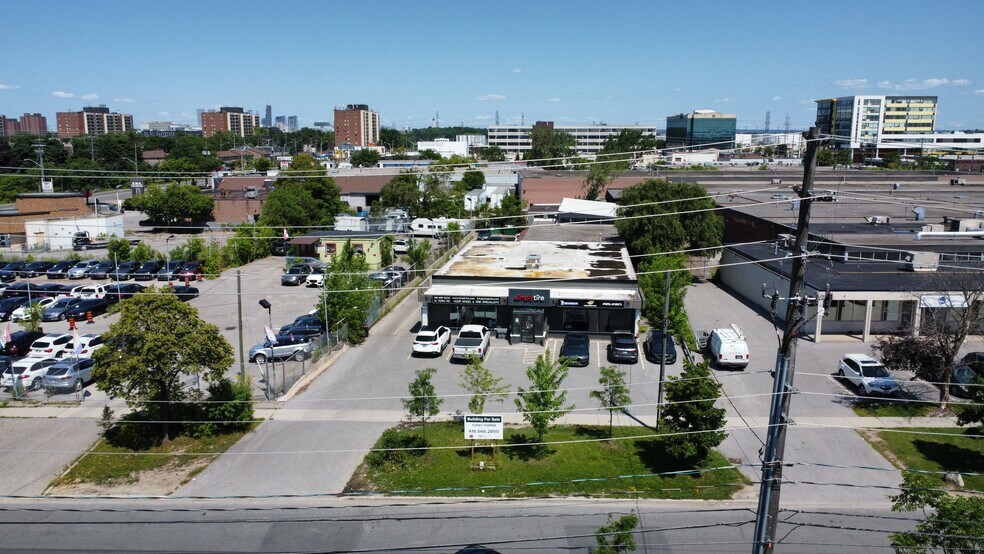More Photos Of 14 Toro Rd, Toronto Warehouse For Sale