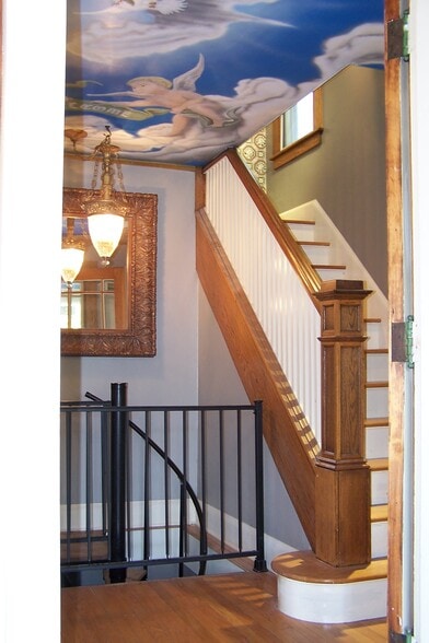 More Photos Of 2833-2837 Main St, Glastonbury Loft Creative Space For Lease