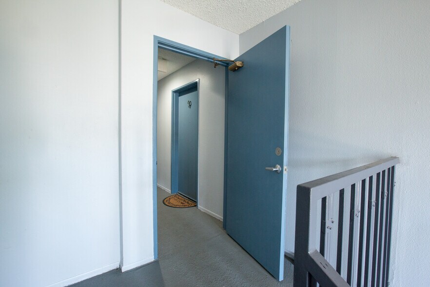 More Photos Of 3232 W Avenue 32, Los Angeles Apartments For Sale