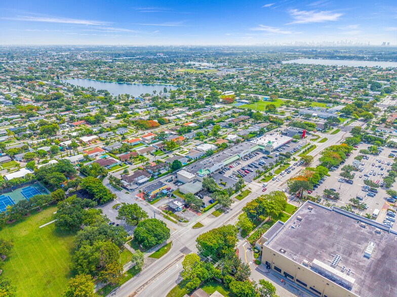 More Photos Of 9465 SW 56th St, Miami Freestanding For Sale