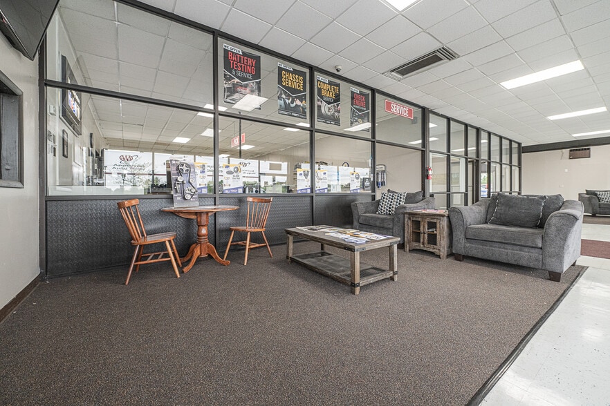 More Photos Of 1111 Patterson St, Ogdensburg Auto Dealership For Sale