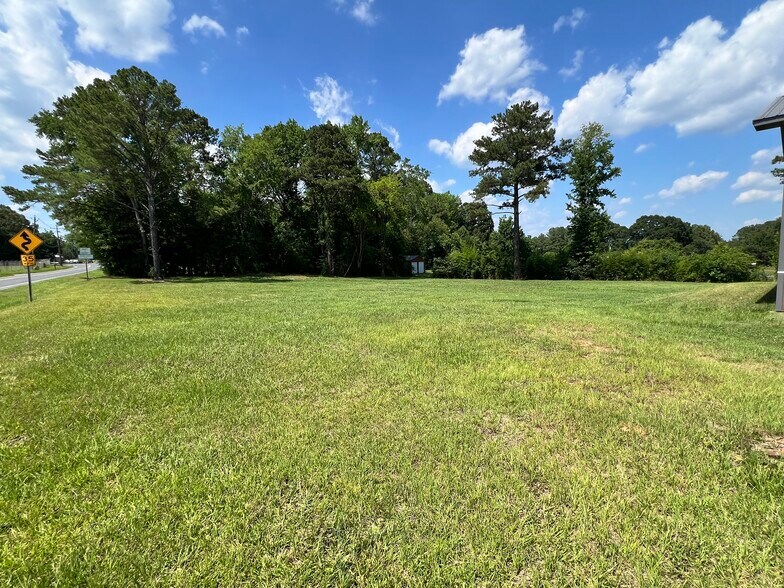 More Photos Of 510 Lillys Bridge Rd, Mount Gilead Flex For Sale