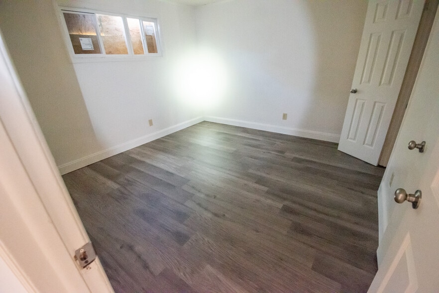 More Photos Of 3425 Martin Ave, Greensboro Apartments For Sale